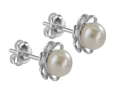 Boucles d'oreilles en argent avec une jolie perle de culture argent