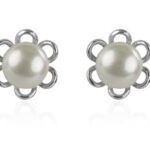 Boucles d'oreilles en argent avec une jolie perle de culture argent