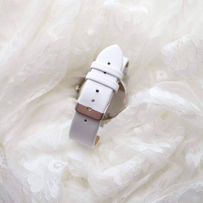 Montre femme originale bracelet cuir